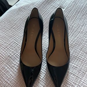 M Gemi black patent heels, size 5